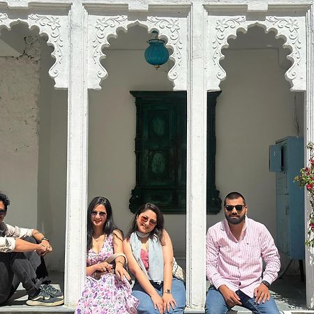 Paddy'S Loft The Lake View Hostel Udaipur Exteriör bild