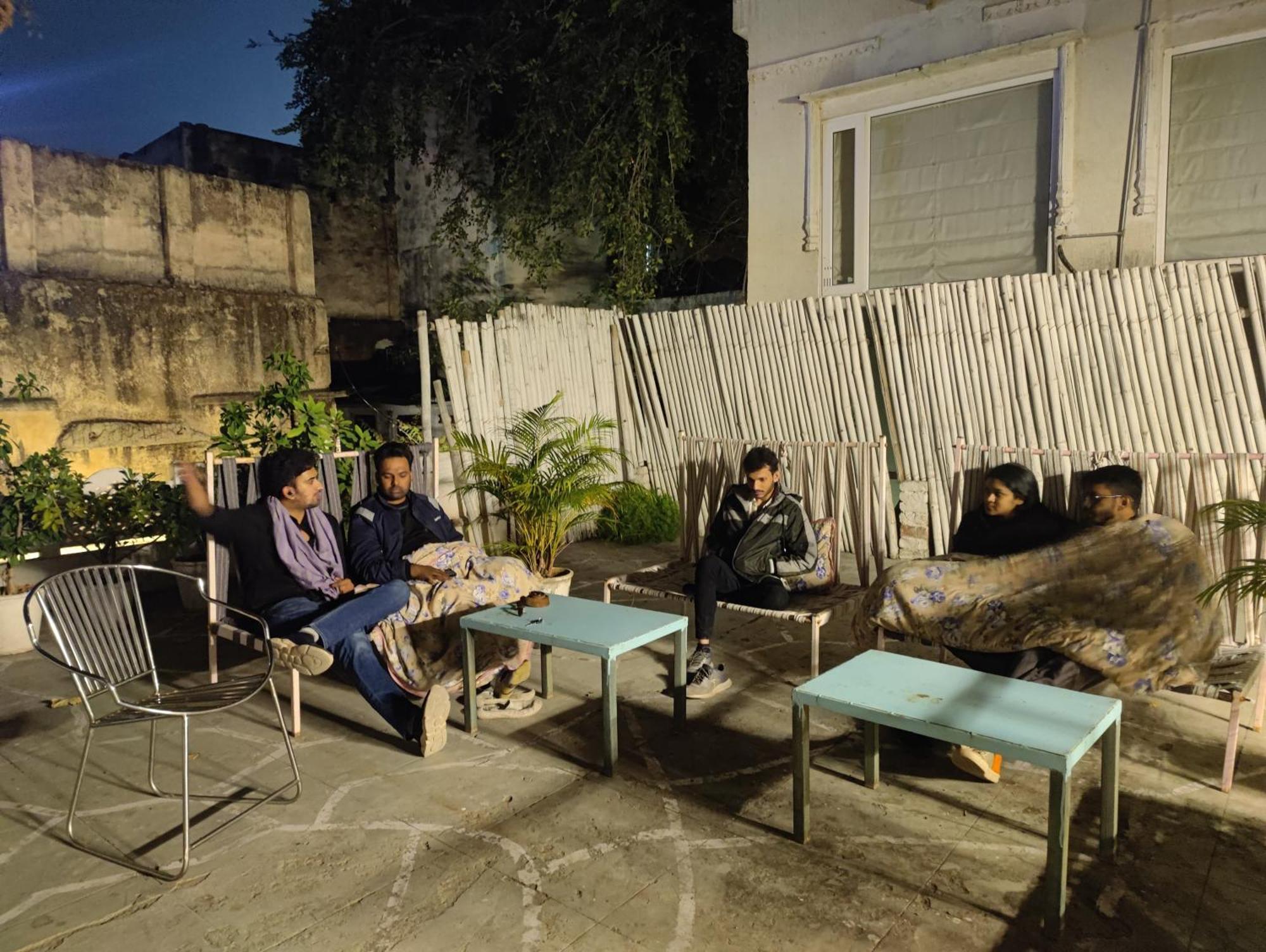 Paddy'S Loft The Lake View Hostel Udaipur Exteriör bild