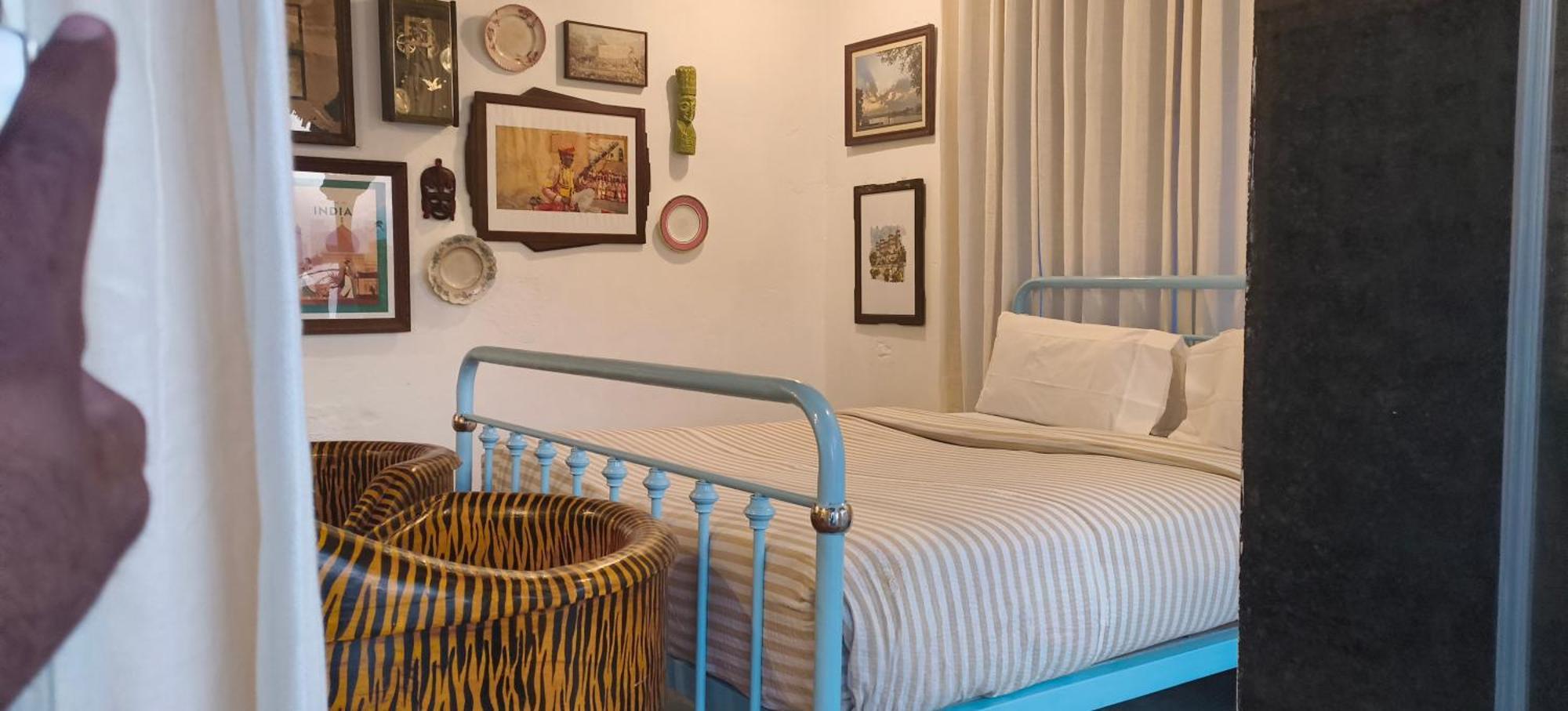 Paddy'S Loft The Lake View Hostel Udaipur Exteriör bild