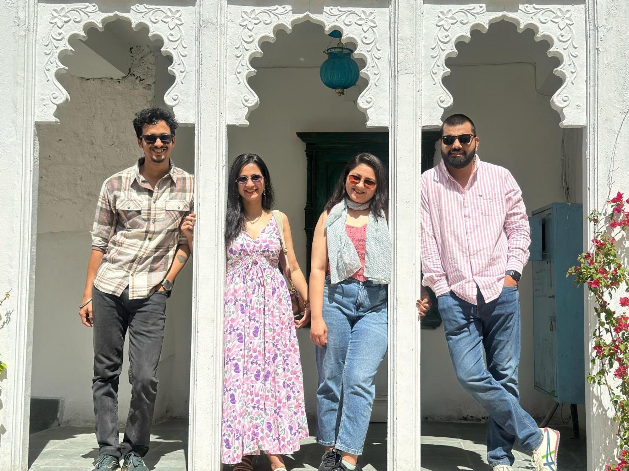 Paddy'S Loft The Lake View Hostel Udaipur Exteriör bild